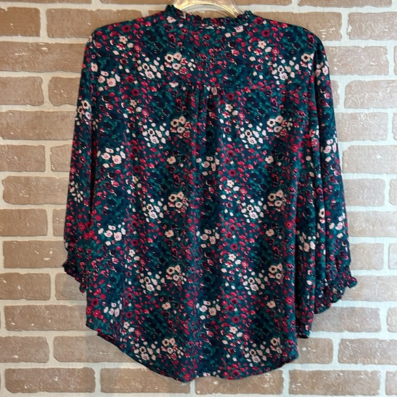 Carolina Belle Top Floral Blouse 2x - Picture 9 of 10